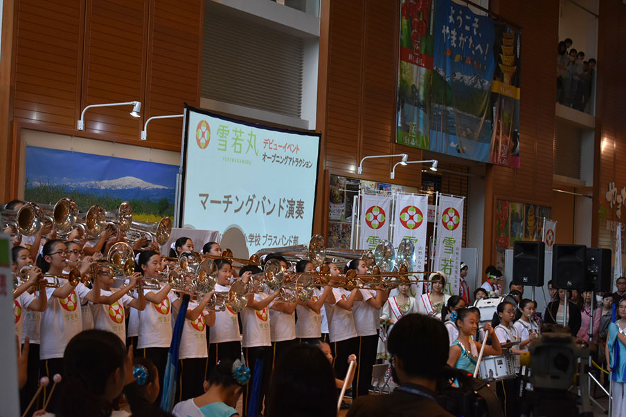 山形市立滝山小学校マーチングバンドで盛り上げ！